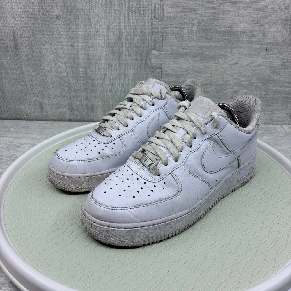 Nike Air Force 1 '07 Low Mens 9 Shoes White Sneaker Athletic Leather CW2288-111